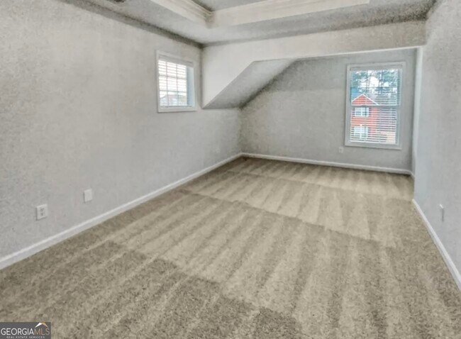 Building Photo - 1115 Fountain Crest Dr