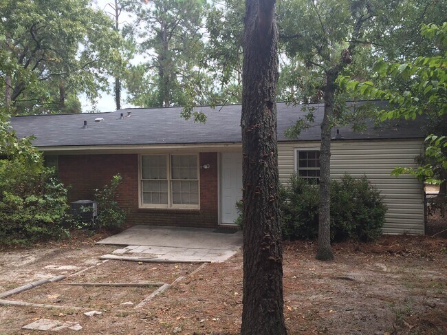 Building Photo - 212 Henderson St