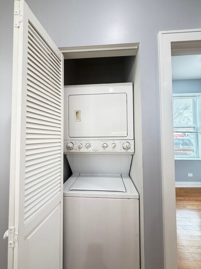 Building Photo - 1837 S Harding Ave