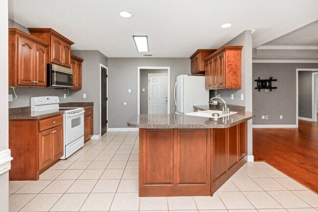Building Photo - Theodore Beauty with Detached Garage