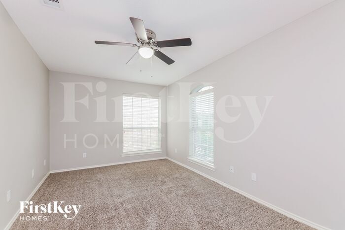 Building Photo - 3152 Bourbon St Cir
