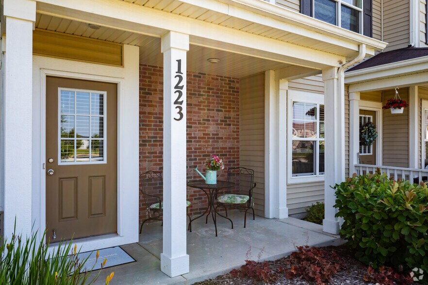 Randall Highlands 1241 Ritter St North Aurora IL 60542 Apartment Finder