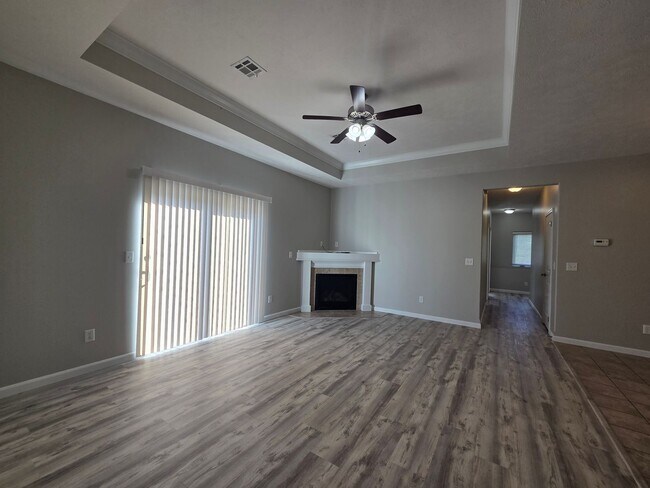 Building Photo - 376 Michaels Court