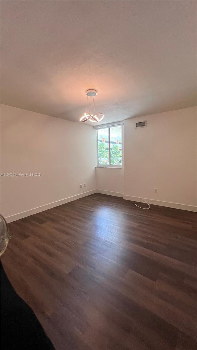 Building Photo - 2775 NE 187th St