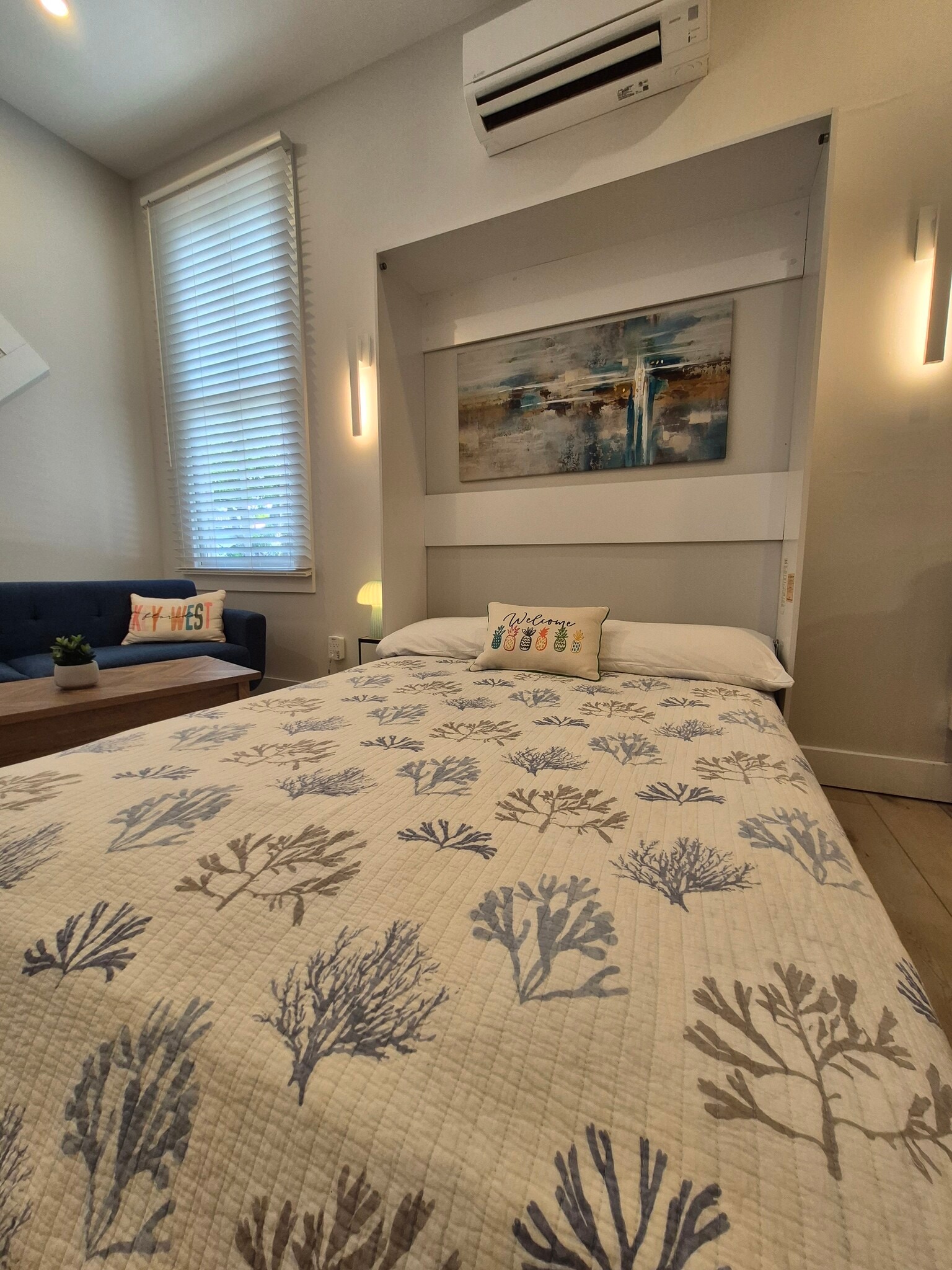 Murphy Bed deployed - 1220 Newton St