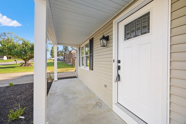 Building Photo - 1060 Butler Dr