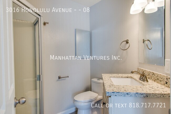 Building Photo - 3016 Honolulu Ave