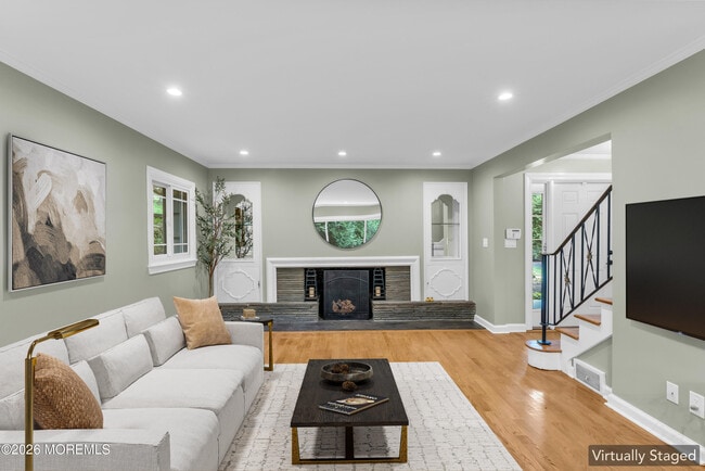 Building Photo - 17 Hilltop Terrace N