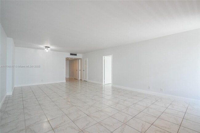 Building Photo - 5700 Collins Ave