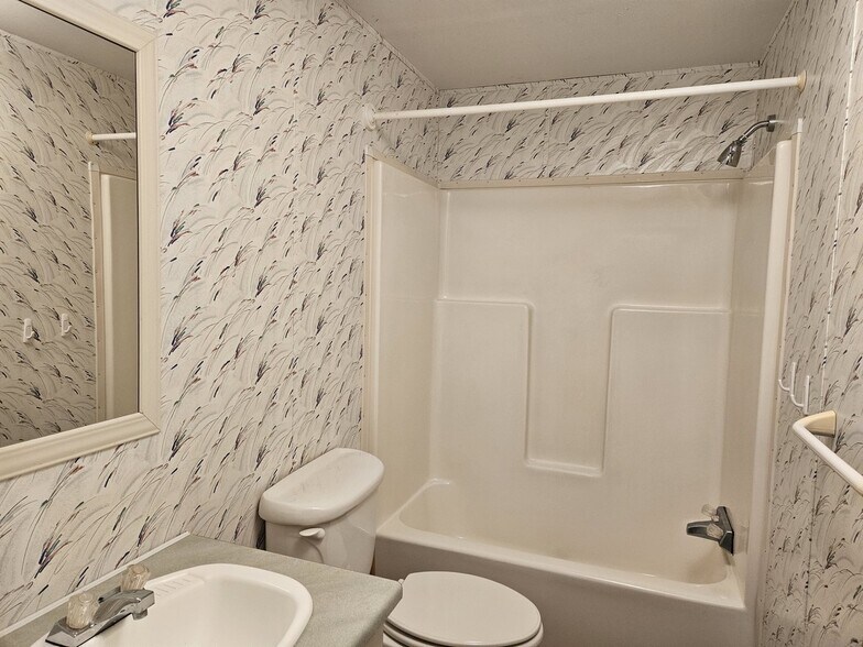 Building Photo - 9380 Seabright Ave