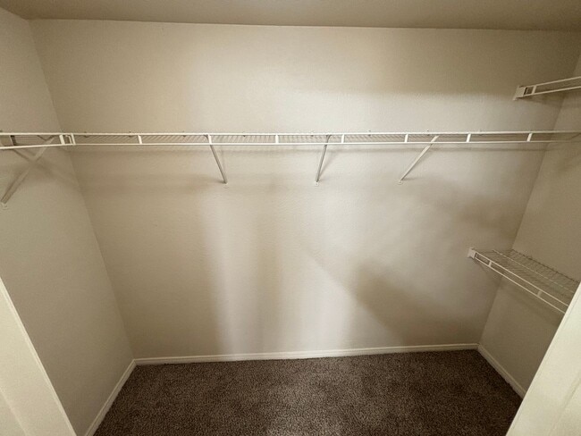 Building Photo - Fantastic 2Bed/2Bath Condo in Southwest Area