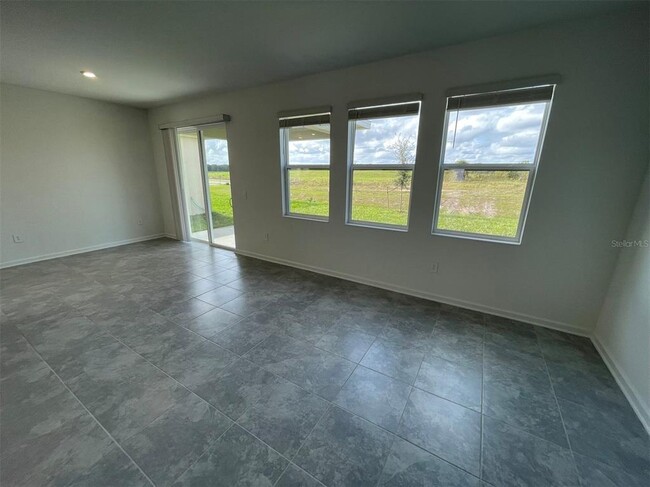 Building Photo - 608 Daring Dr