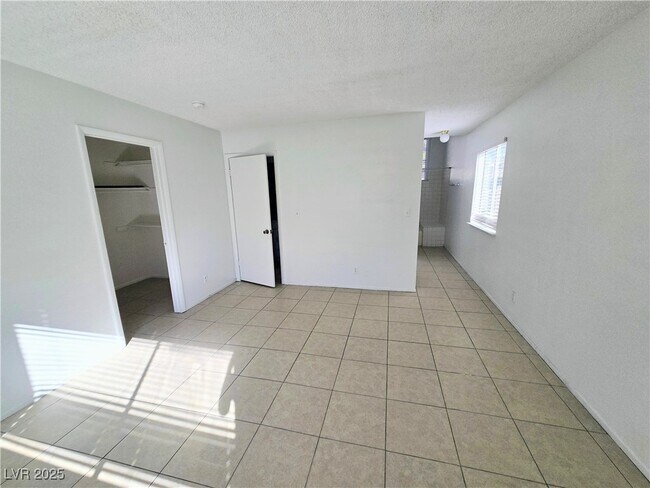 Building Photo - 5797 Cedar Ave