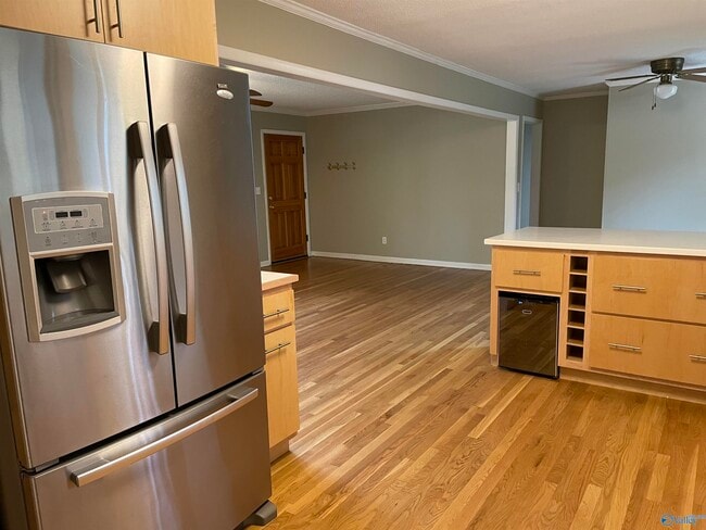 Building Photo - 612 Drummond Rd SW