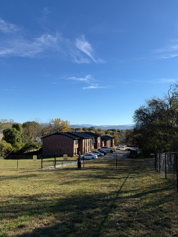 Building Photo - 120 Asbury Way