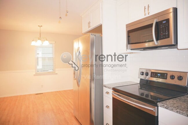 Building Photo - 1024 Garnett Ave
