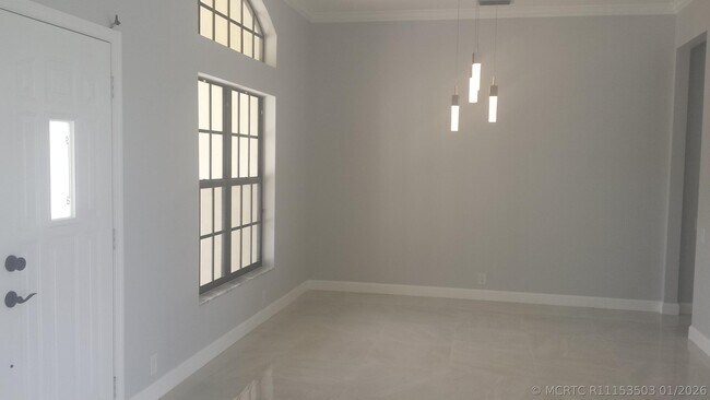 Building Photo - 8709 Man O War Rd