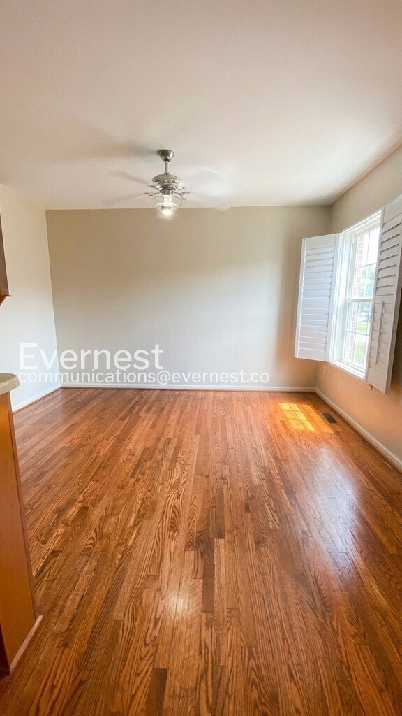 Building Photo - 1302 Wilcox Ave