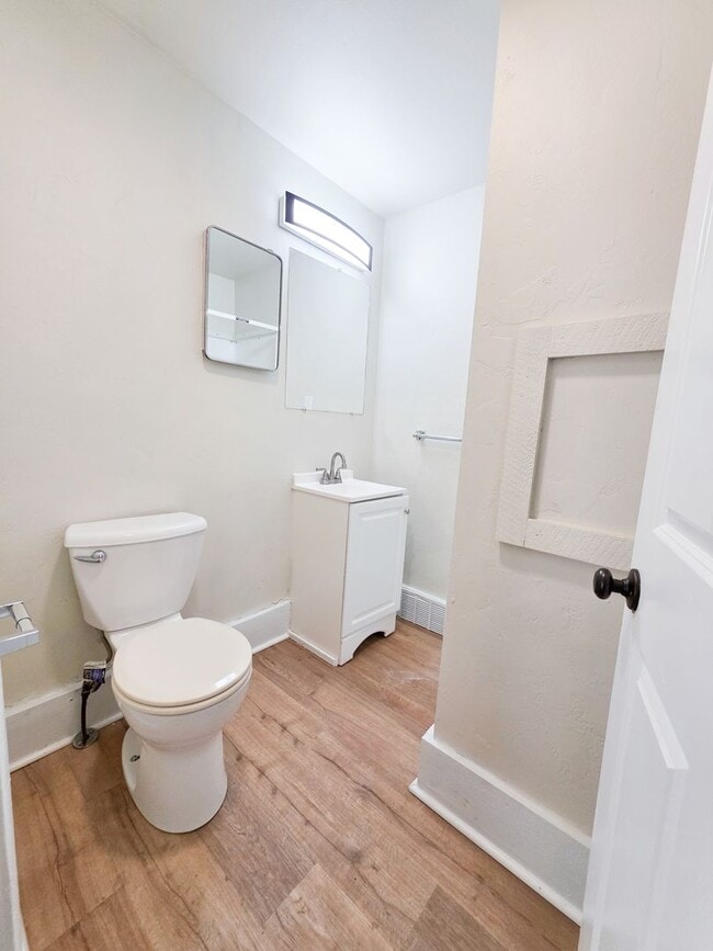 Building Photo - 135 E Main St