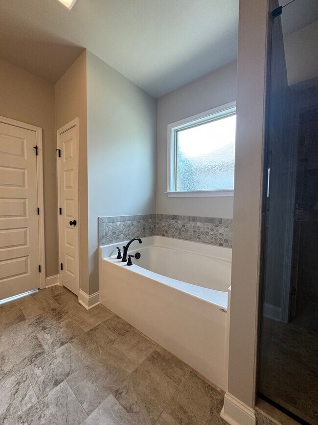 Building Photo - 234 Pumprock Dr
