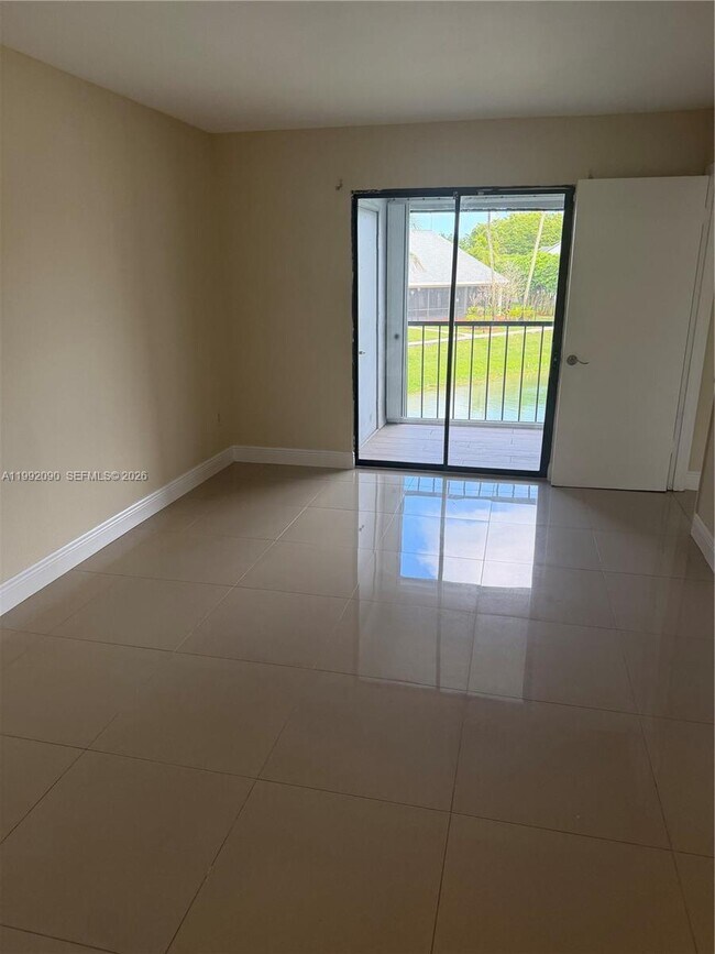 Building Photo - 1211 S Independence Dr