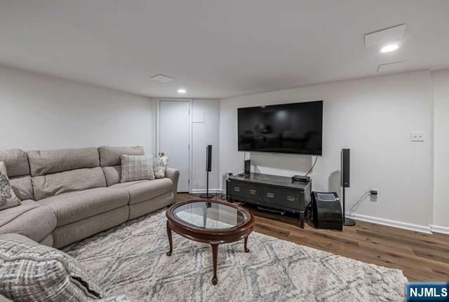 Building Photo - 35 Giles Rd