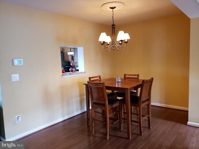 Building Photo - 9145 Verbena Ct