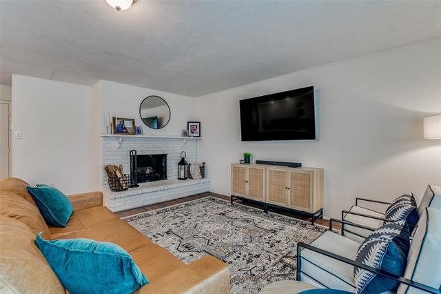 Building Photo - 6022 Highcrest Dr