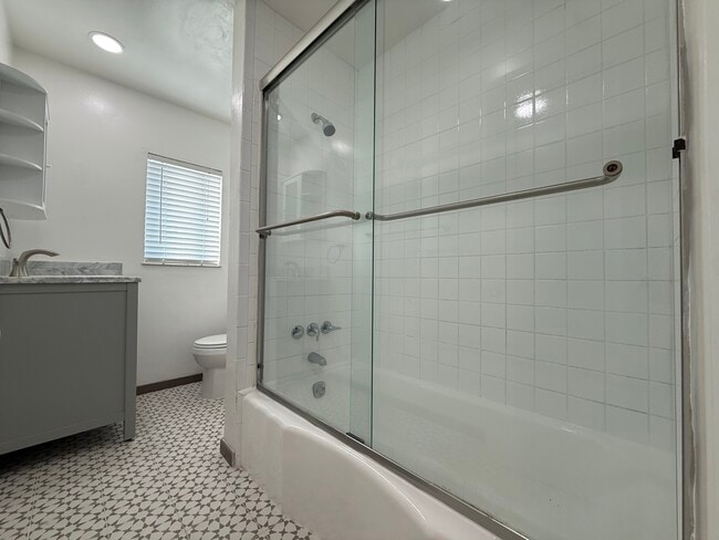 Building Photo - 6054 Colfax Ave