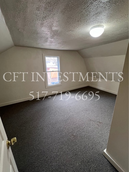 Primary Bedroom - 233 Vanlieu St