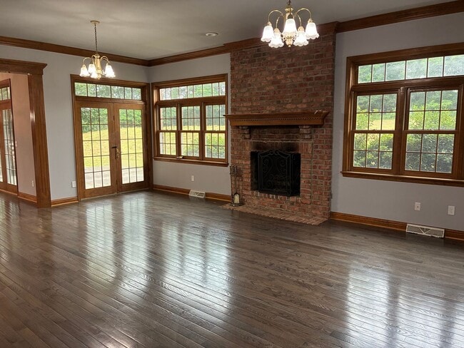 Primary Photo - Magnificent 5-Bedroom Private Estate in Butler, PA