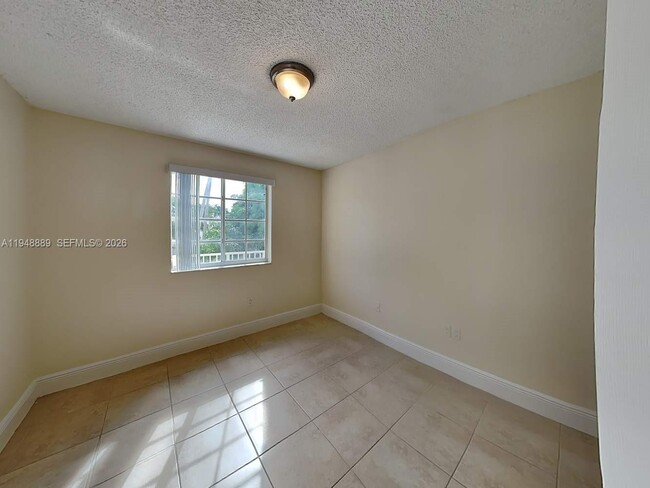 Building Photo - 12354 SW 143rd Ln