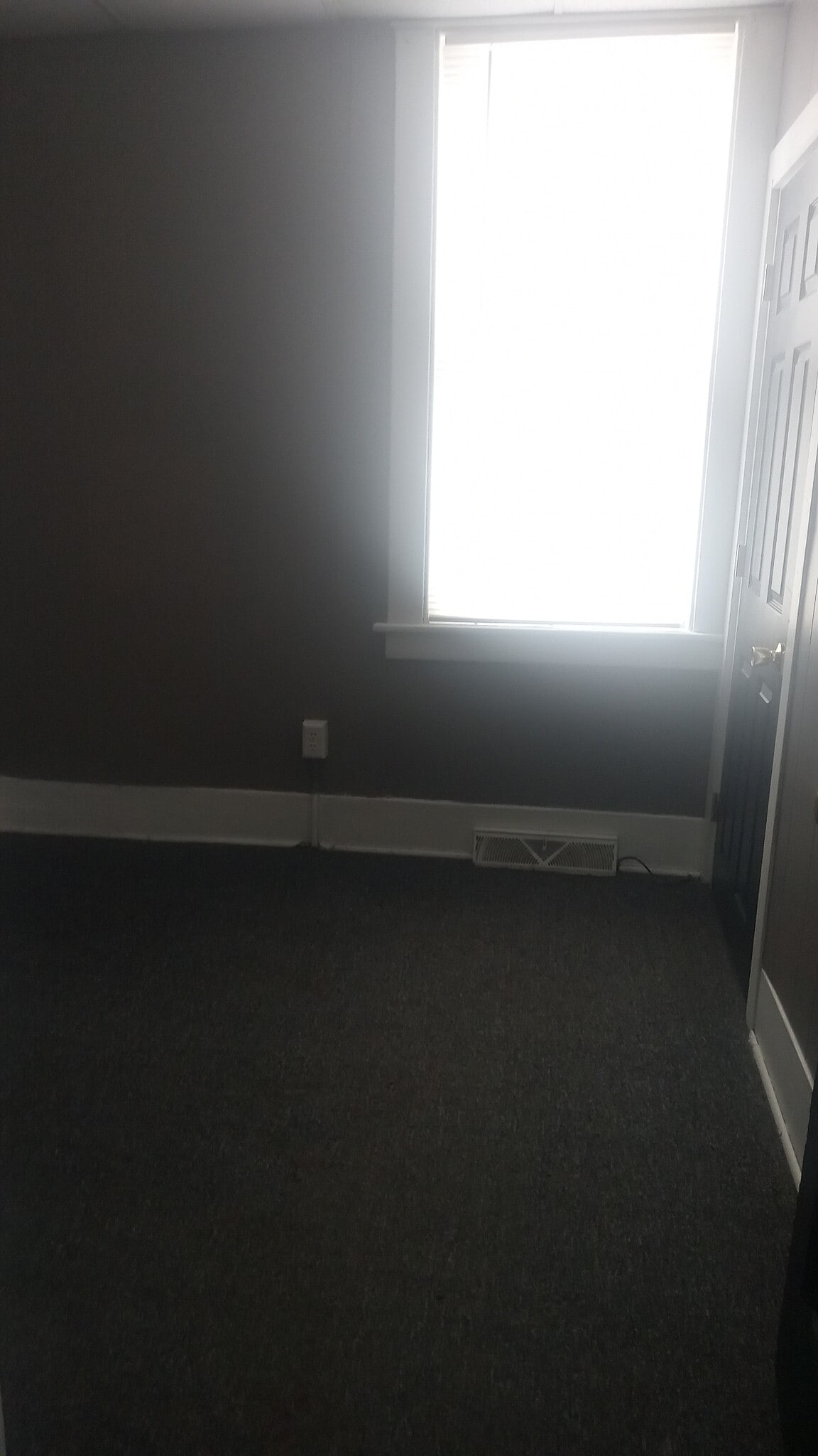 Building Photo - 1608 Poplar St