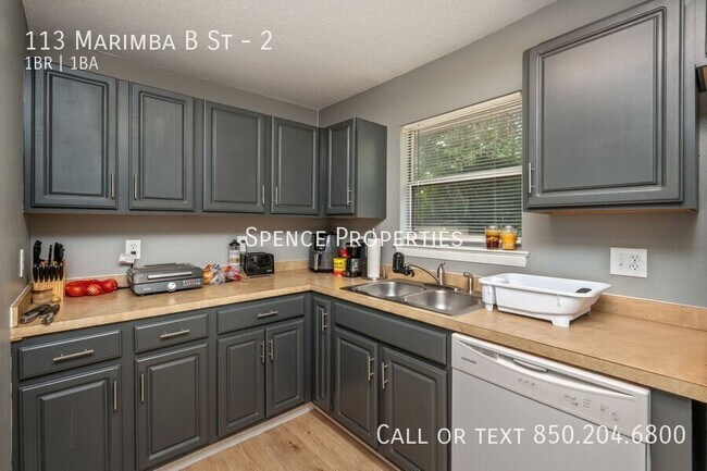 Building Photo - 113 Marimba St