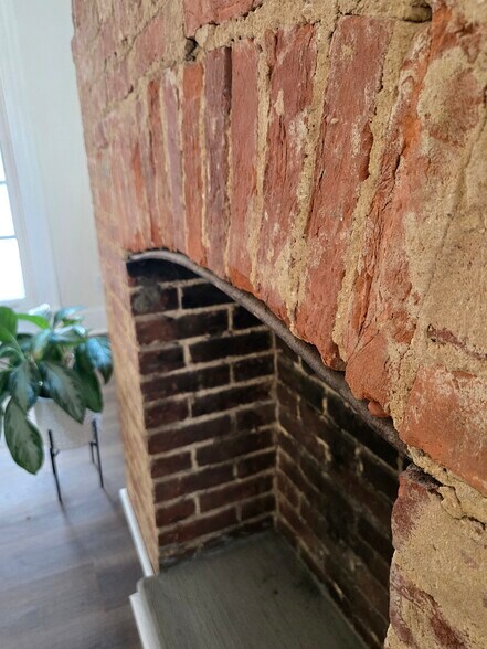 Building Photo - 100 Melvin Ave