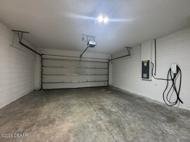 Building Photo - 125 Links Ter Blvd