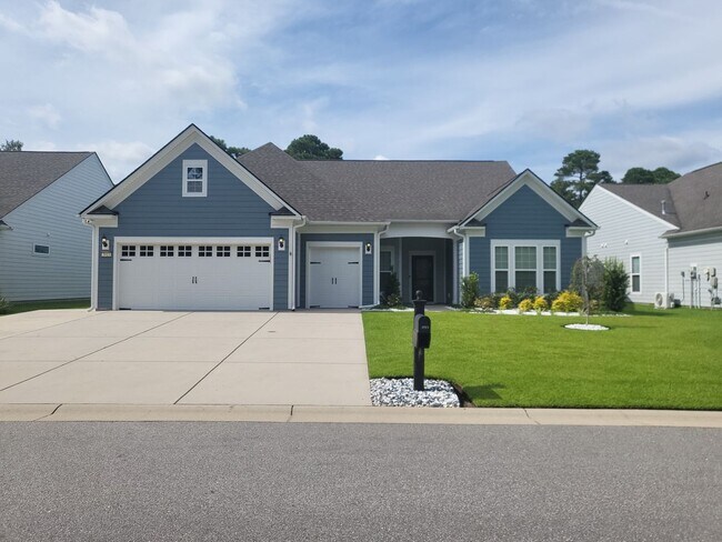 Primary Photo - 5 bedroom/4 bath house in Berkshire Forest