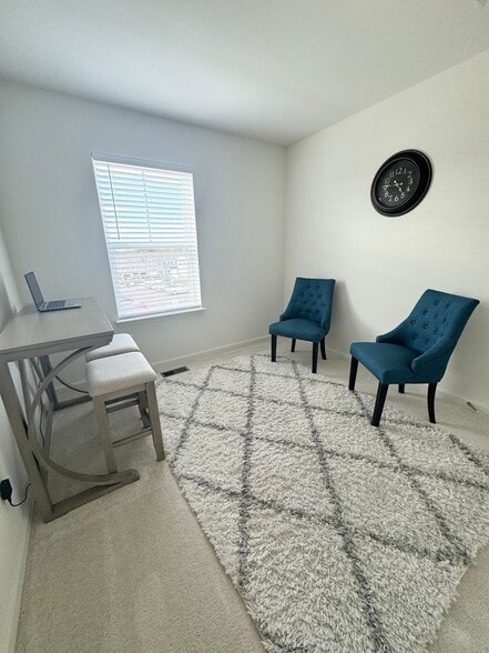 Building Photo - 229 Clifton Mnr