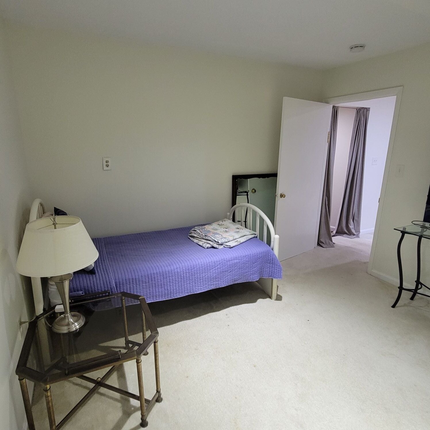 Small Bedroom - 8412 Bells Mill Rd