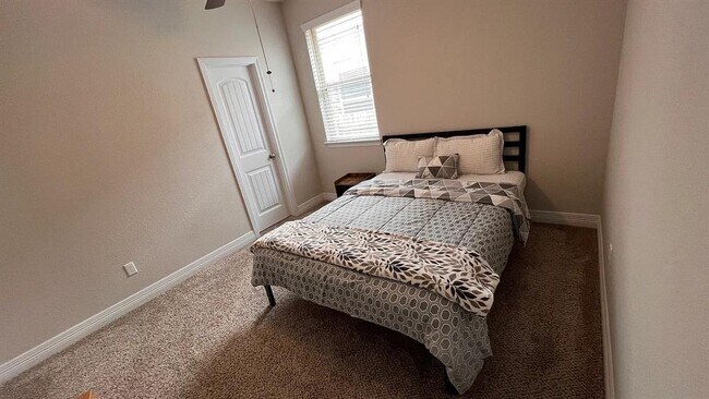 Building Photo - 2809 Rabbit Creek Dr