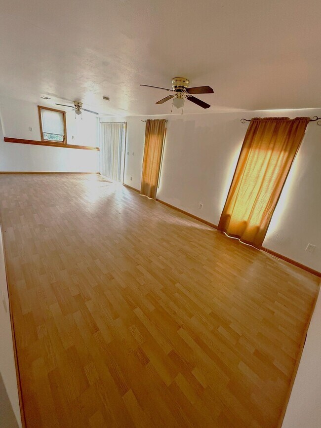 Building Photo - 1026 Old Hunter Run