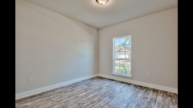 Building Photo - 231 Conner Cir