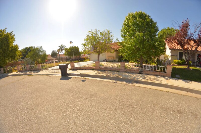 Building Photo - 1106 Don Carlos Ct
