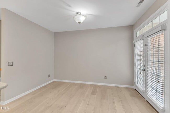 Building Photo - Beautiful 2-Story Townhome in Renaissance Park – Minutes from Downtown Raleigh!