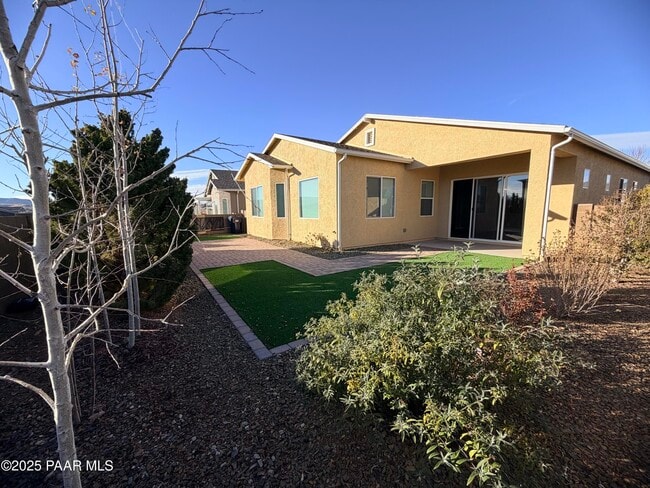 Building Photo - 12937 E Sandoval St