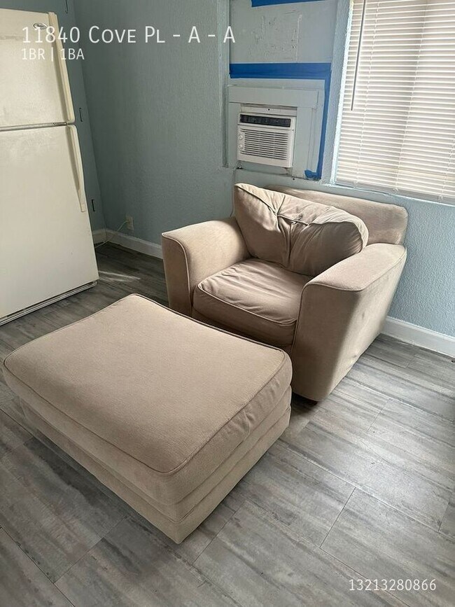 Building Photo - 11840 Cove Pl