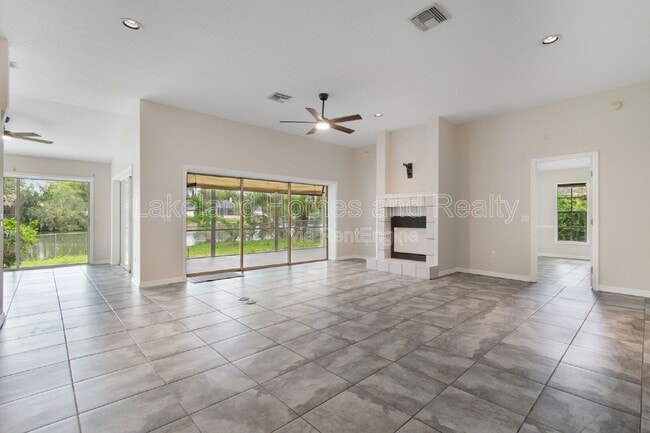 Building Photo - 95 Woodside Dr