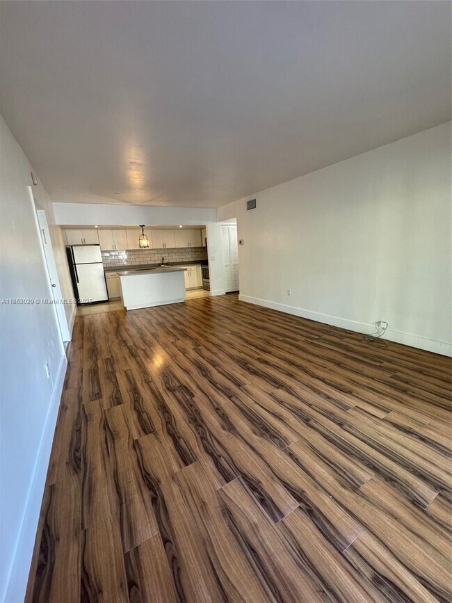 Building Photo - 7921 SW 104th St
