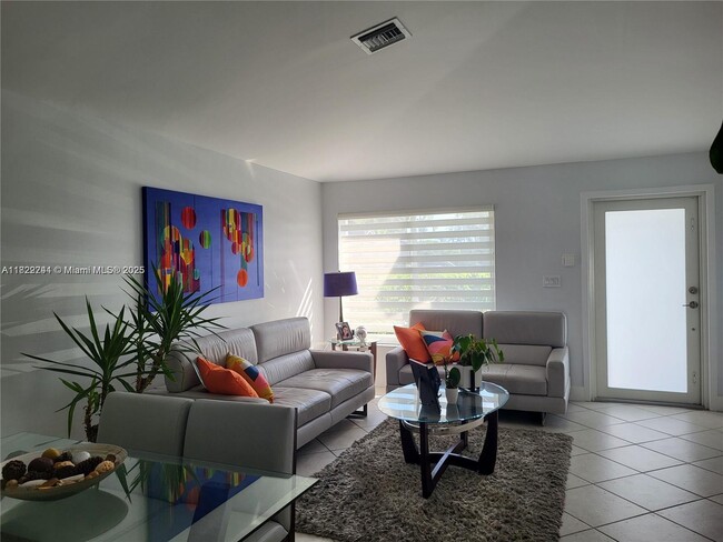 Building Photo - 15037 SW 138th Terrace