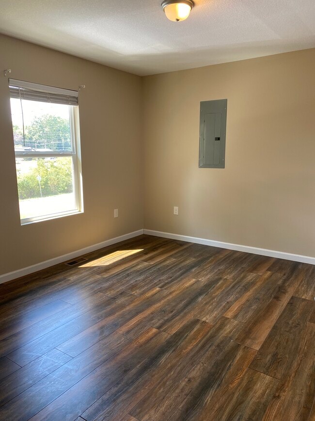 Building Photo - 111 County Seat Rd